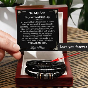 Willis Judd Titanium 'Dad' Bracelet - Carbon Fiber Engraved, Adjustable, Gift Box Included - Best Dad Ever Bracelet For Men
