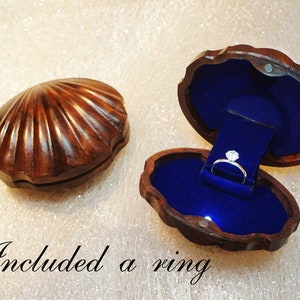 Blue Seashell ring box with light - Unique ring box - Personalization ring box - Anniversary/ Vacation Gift - Unique love gift