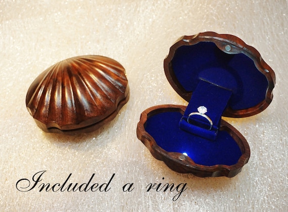 Blue Seashell ring box with light - Unique ring box - Personalization ring box - Anniversary/ Vacation Gift - Unique love gift