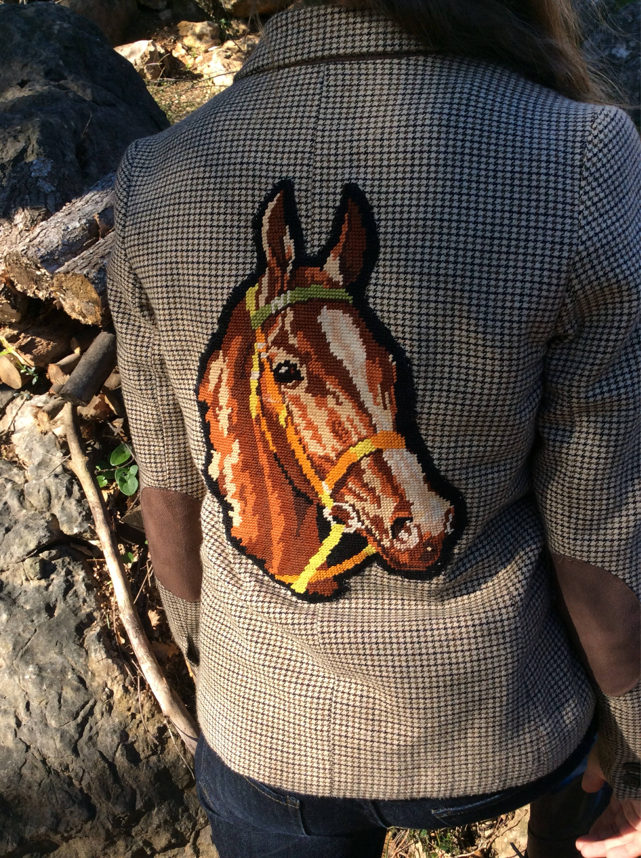 Size 36 women's jacket, embroidered horse