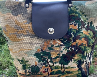 Women's handbag in tapestry and leather, with English countryside landscape motifs