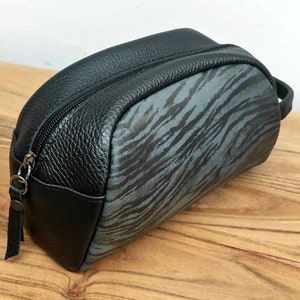 Bolso pequeño de cuero negro, bolsa de tocador para hombres, bolsa de cremallera gris, bolso de piel de serpiente, estuche de lápiz vintage, bolso corde, billetera de teléfono Wristlet