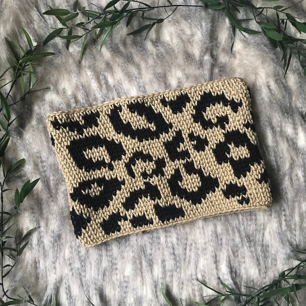 The Luxe Leopard Cowl Pattern