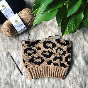 Luxe Leopard Beanie Crochet Pattern, worsted weight - Newborn to Adult