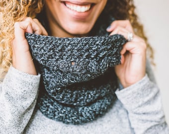 Pineapple and Pine Cowl Pattern