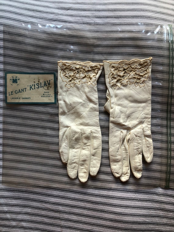 Antique | White | Leather | Gloves | Cutwork | Mad