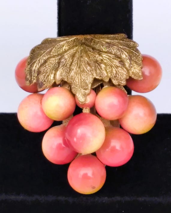 Dress Clip Vintage Miriam Haskell Style Grape Clu… - image 1