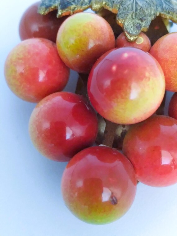 Dress Clip Vintage Miriam Haskell Style Grape Clu… - image 3