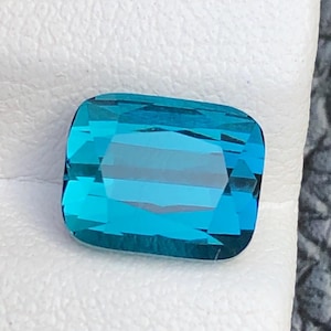 Piedra preciosa de turmalina azul laguna de talla cojín, 3,30 quilates