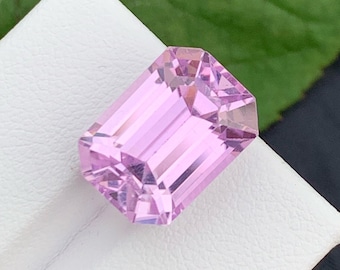 14 CT Pink Kunzite Gemstone: Emerald Cut Loose Stone