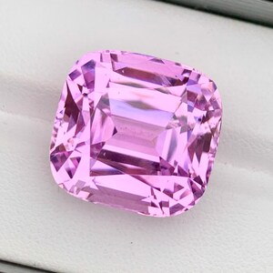 Lilac Pink Kunzite Gemstone: 40.35 CT Cushion Cut, Afghanistan Origin