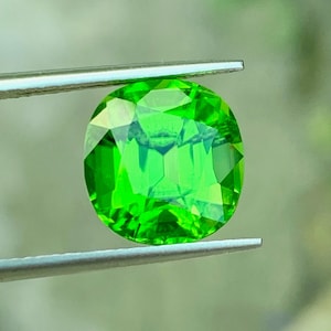Gorgeous Olive Green Peridot Gemstone For Engagement Ring and Wedding Ring Natural Peridot With Excellent Luster, Peridot Cut Stone, 6.35 CT