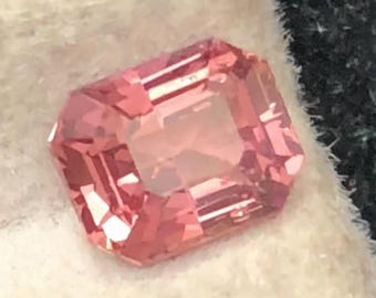 Sunset Padparadscha Sapphire 1,04 ct fantaisie taille octogonale - De Madagascar avec certificat