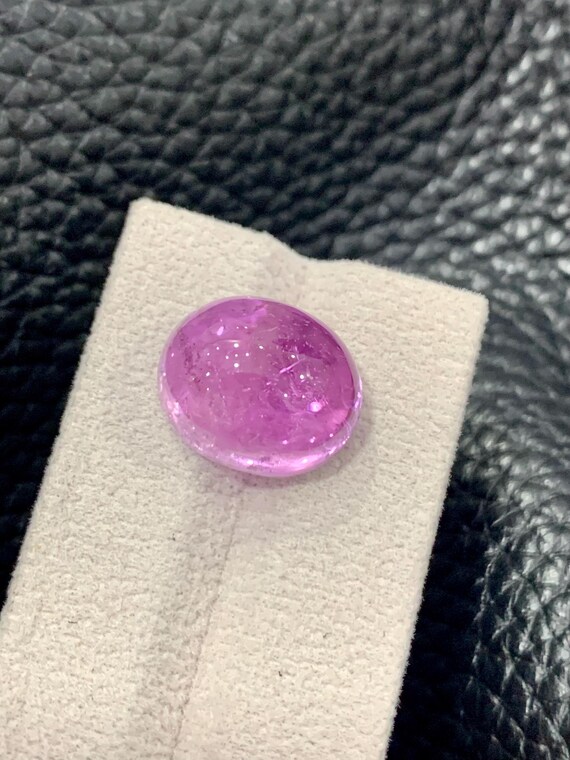 ピンク クンツァイト 21.40ct オーバルカボション | 輝くパステル