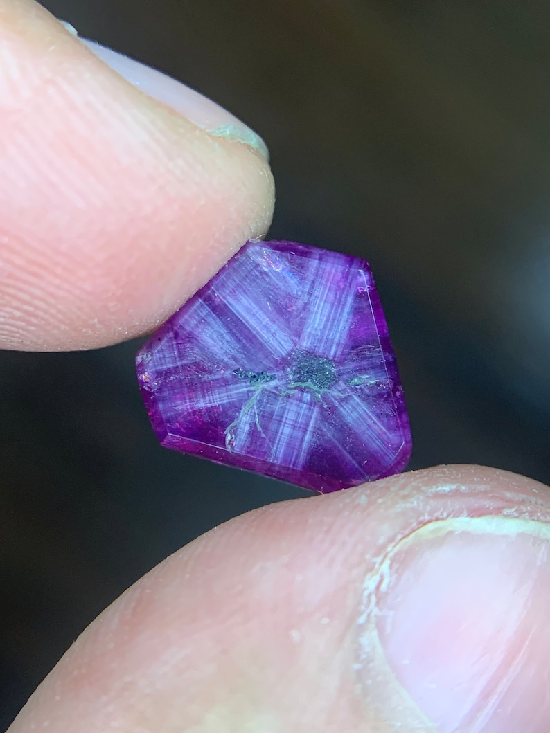 Extremely Rare Kashmir Sapphire Trapiche, Natural Star Sapphire Purplish Pink Gemstone, 4.15 carats image 4