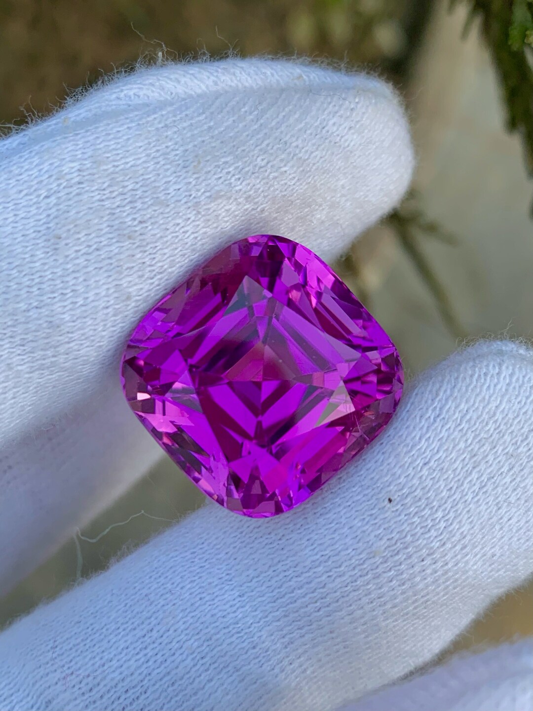 ピンククンザイト 49カラットのピンクパープルクンツァイト宝石：クッションカットリング