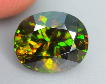 Karat Voll Feuer Chrom Sphen Edelstein, facettierter loser Edelstein, Ringstein, natürlicher Sphen Edelstein