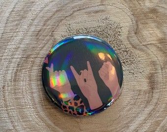 Badge Féministe Holographique 44mm