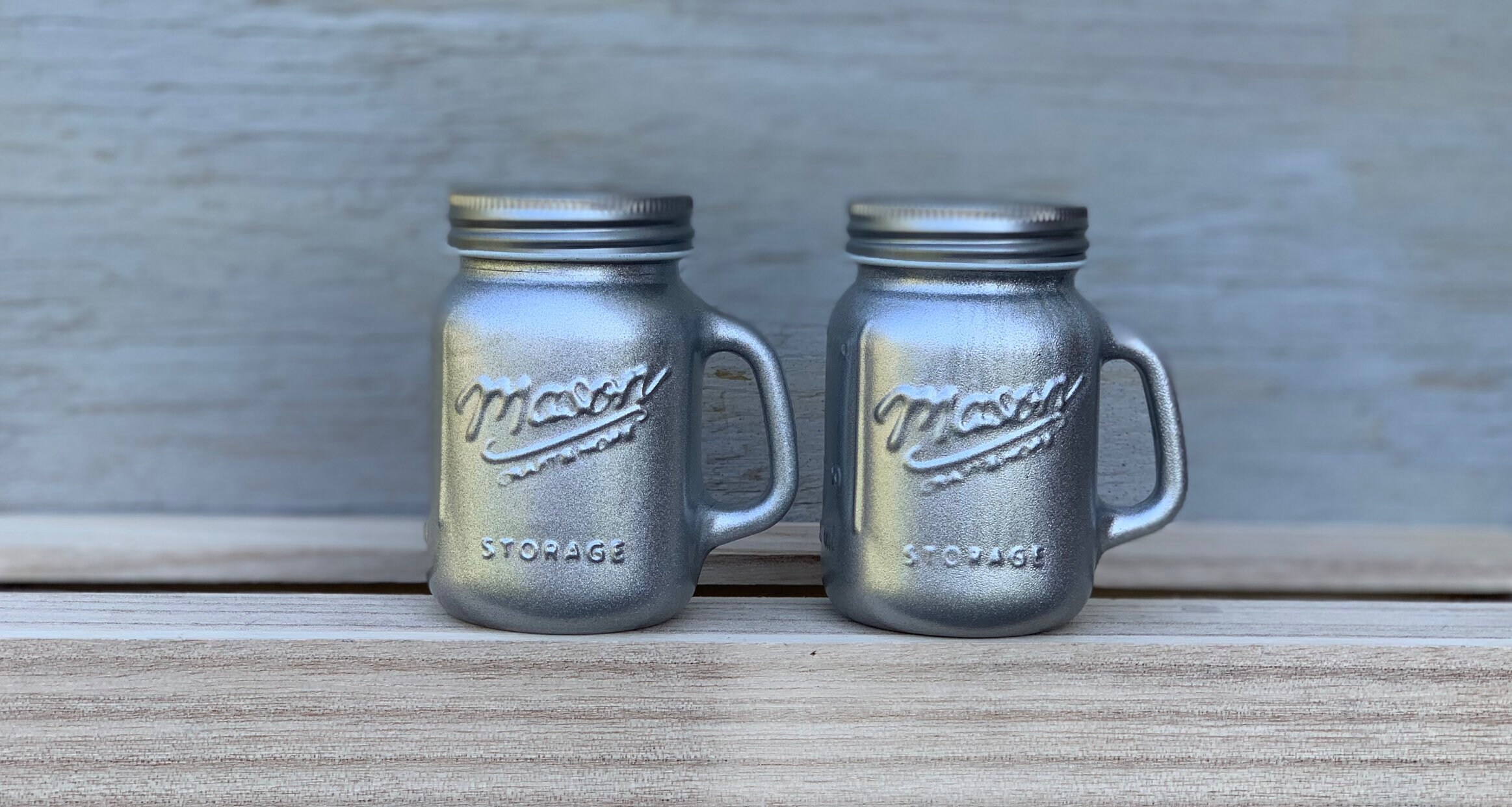 Salt and Pepper Shaker, Choose your color