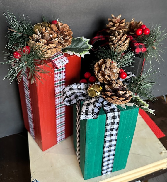 Christmas present centerpieces Clearance