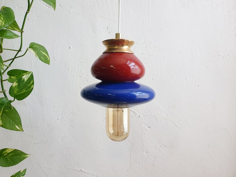 Blauer Anhänger Keramiklampe, Hängelampe, handgefertigtes Design, zeitgenössische Kunstwerk-Kreation, einzigartiges Leuchtmittel Geschenk Bild 3