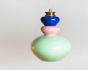 Lampe pendentif en céramique, abat-jour suspendu, design fait main, création artistique, luminaire unique