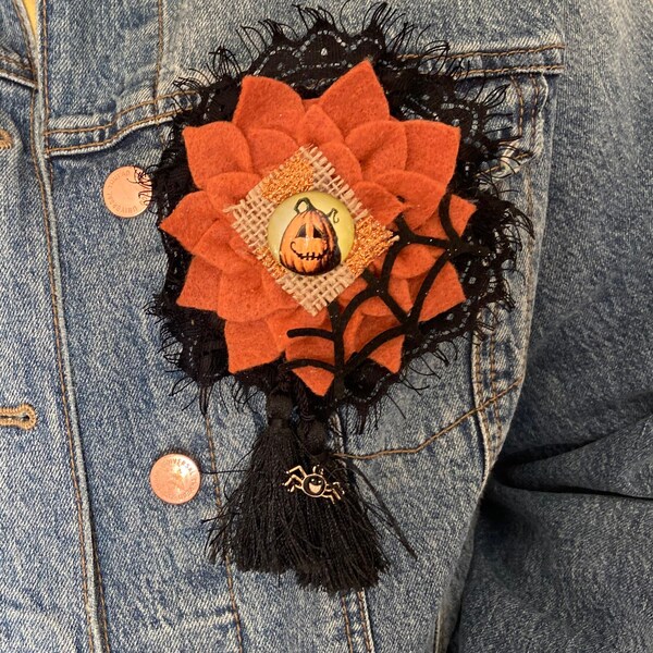 Halloween Brooch - Etsy