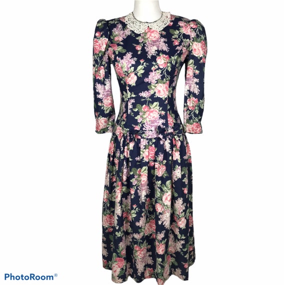 Vintage 1960s Housewife Dress