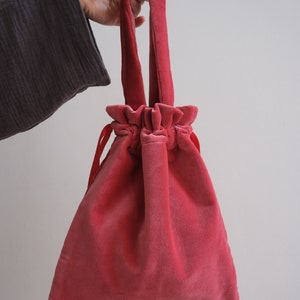 Rose Velvet Handbag, Soft Pull Close Hand Bag, Small Minimalist Bag, Designer Purse, Mini Umhängetasche, Kleine Tasche, Pink Evening Bag image 2