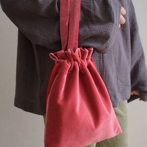 Rose Velvet Handbag, Soft Pull Close Hand Bag, Small Minimalist Bag, Designer Purse, Mini Umhängetasche, Kleine Tasche, Pink Evening Bag image 4
