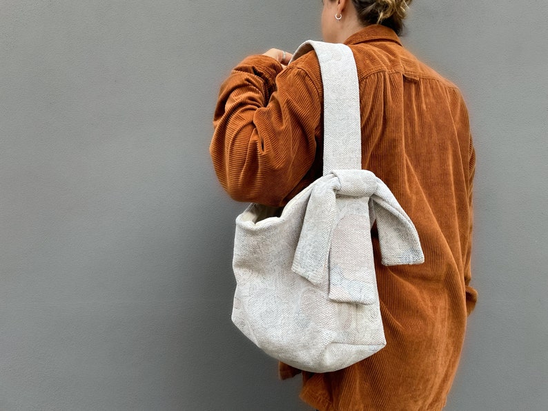 Vintage Teddy Bear Tote Bag by BOSAKA Berlin Vintage Shopper Bag, Upcycled Vintage Carpet, Teddy Bear Print, Cute Print Shopper Bag image 2