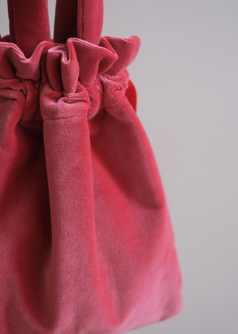 Rose Velvet Handbag, Soft Pull Close Hand Bag, Small Minimalist Bag, Designer Purse, Mini Umhängetasche, Kleine Tasche, Pink Evening Bag image 3