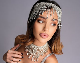 Silver crystal headpiece, silver head chain. forehead decorations for the Great Gatsby party.