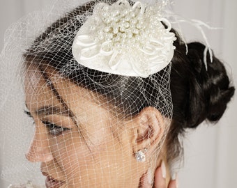 Wedding BIRDCAGE VEIL hat with pearls. Mini veil bridal headpiece hair clip. White fascinator