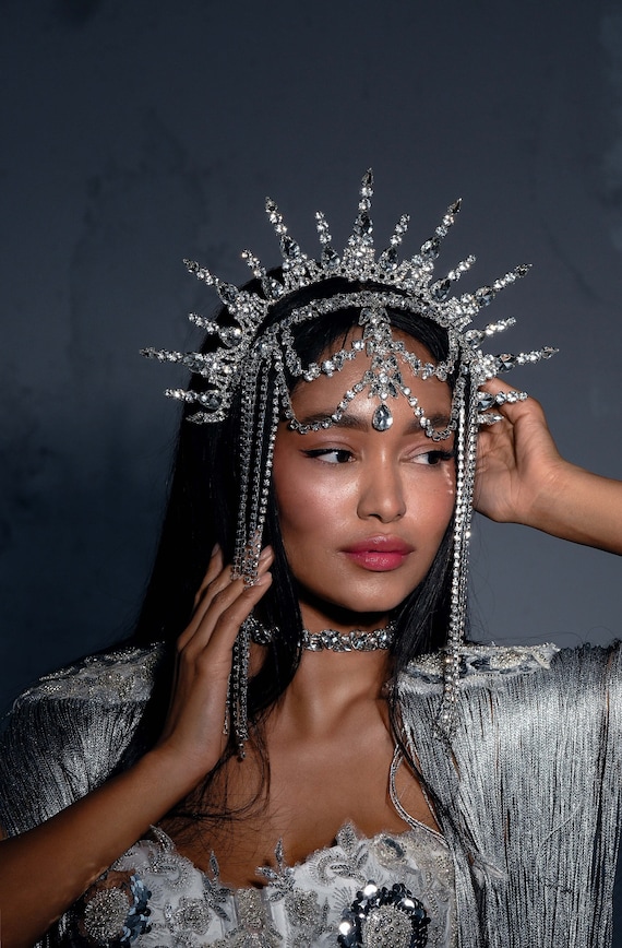 Silver Goddess Halo Crown. Sunburst Crown Rhinestone  display picture 1