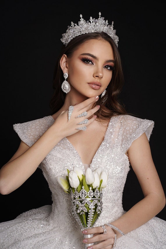 Bride's Bouquet Holder With Rhinestones. Bridal Bouquet Crystals