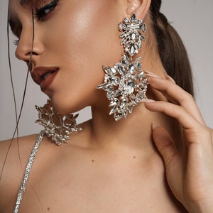 Rhinestones oversized earrings. Gold earrings-contestants. Large chandelier earrings Silver