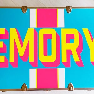 Camper-Vinyl-Aufkleber – BLOCK SHADOW – Camperkoffer-Aufkleber – Personalisierter Camperkoffer – Camperkoffer-Monogramm – Camperkoffer-Aufkleber