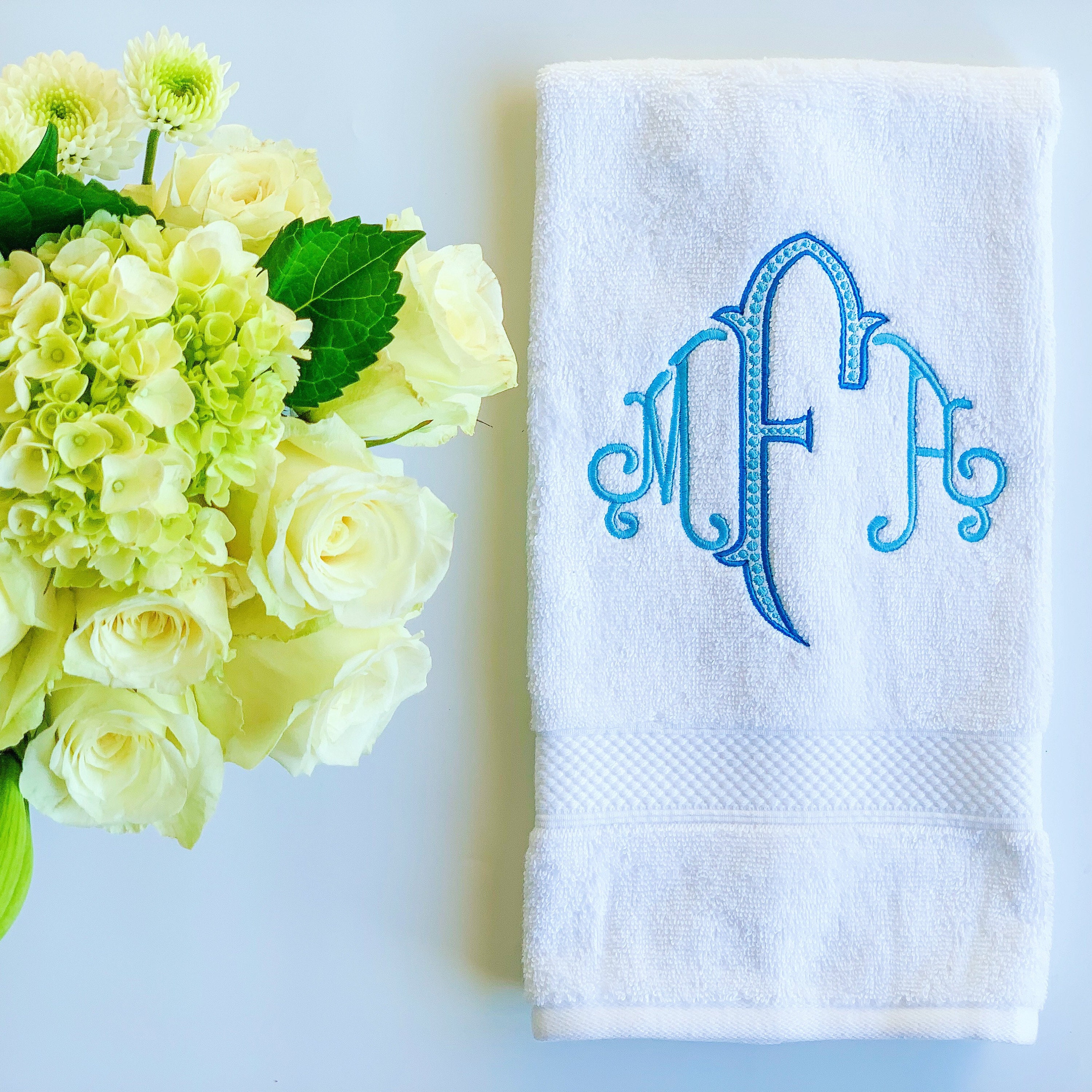 Pair of Amelia Scallop Hand Towels, White/Sky Blue
