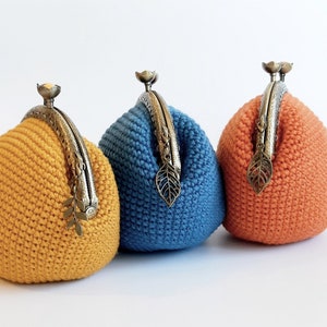 Monedero mediano de crochet color mostaza de estilo bohochic, cartera de ganchillo para mujer con cierre clip, regalo para mujer handmade