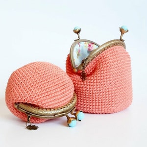 Medium salmon-colored crochet purse with vintage-style floral fabric, women's crochet wallet with blue flower clip closure