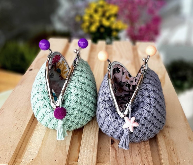 Original handmade crochet purse. Minetta wallet