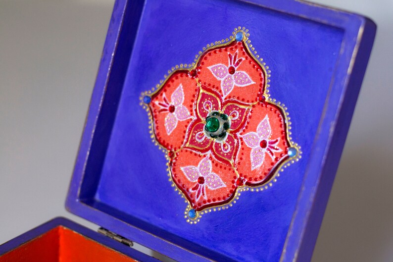 Ceramic Handle Rangoli Design Ethno Jewelry Box Home decor Extraordinary gift Keepsake Box India Boho Cube Wooden Jewelry Box