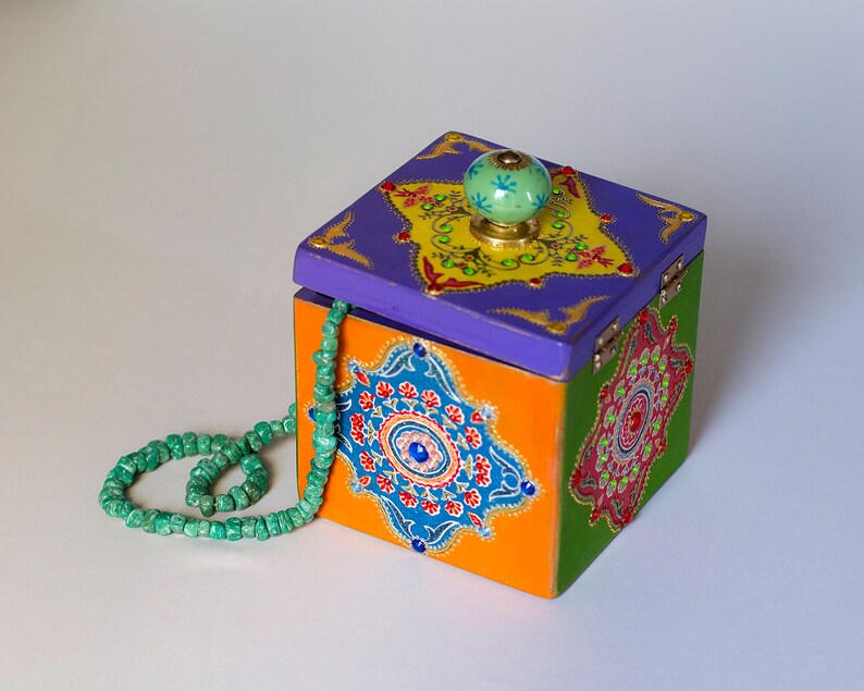 Ceramic Handle Rangoli Design Ethno Jewelry Box Home decor Extraordinary gift Keepsake Box India Boho Cube Wooden Jewelry Box