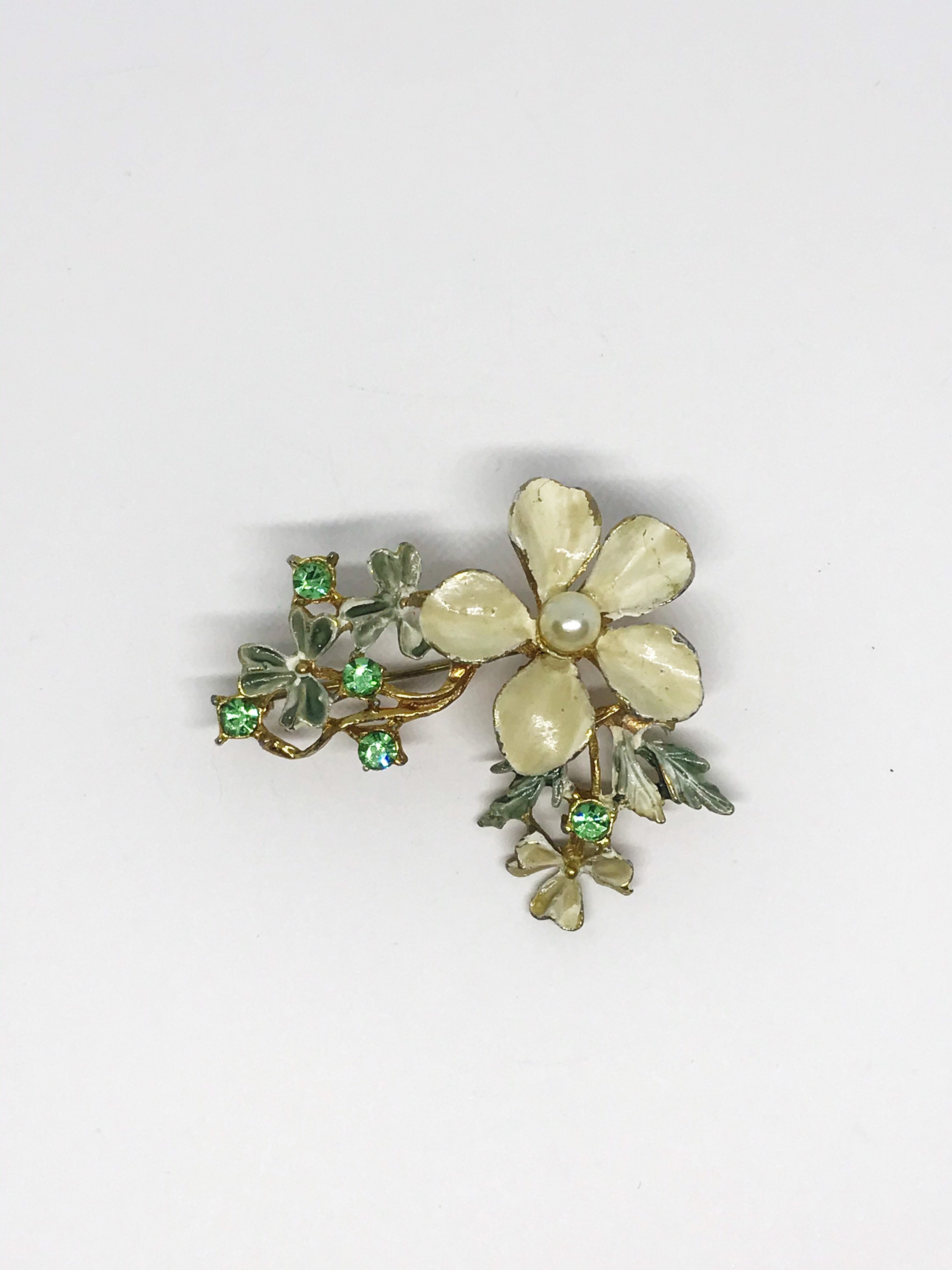 Gold String Petals 50s 60s Cool Vintage Enamel Flower Pin