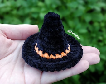 Tiny Witch Hat, Free No Sew Crochet Pattern Doll Dress Up Costume Candy Corn Halloween Decor Amigurumi Toy Adorable Mini Gift Magic Keychain