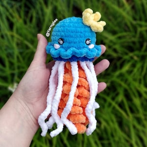 Baby Jellyfish Crochet Pattern, Pebbles, Small No Sew (except starfish), Mini Jellyfish Friend Amigurumi, Tiny Animal Toy Plush