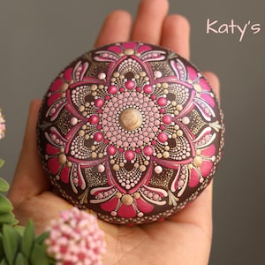 Dot Mandala on Stone • Dot Art Painting • Hand painted Dot Mandala • Meditation Stone • Unique Gift