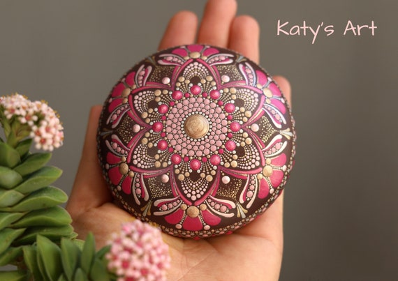 Hand Painted Dot Mandala Stone: Acrylic Meditation Art