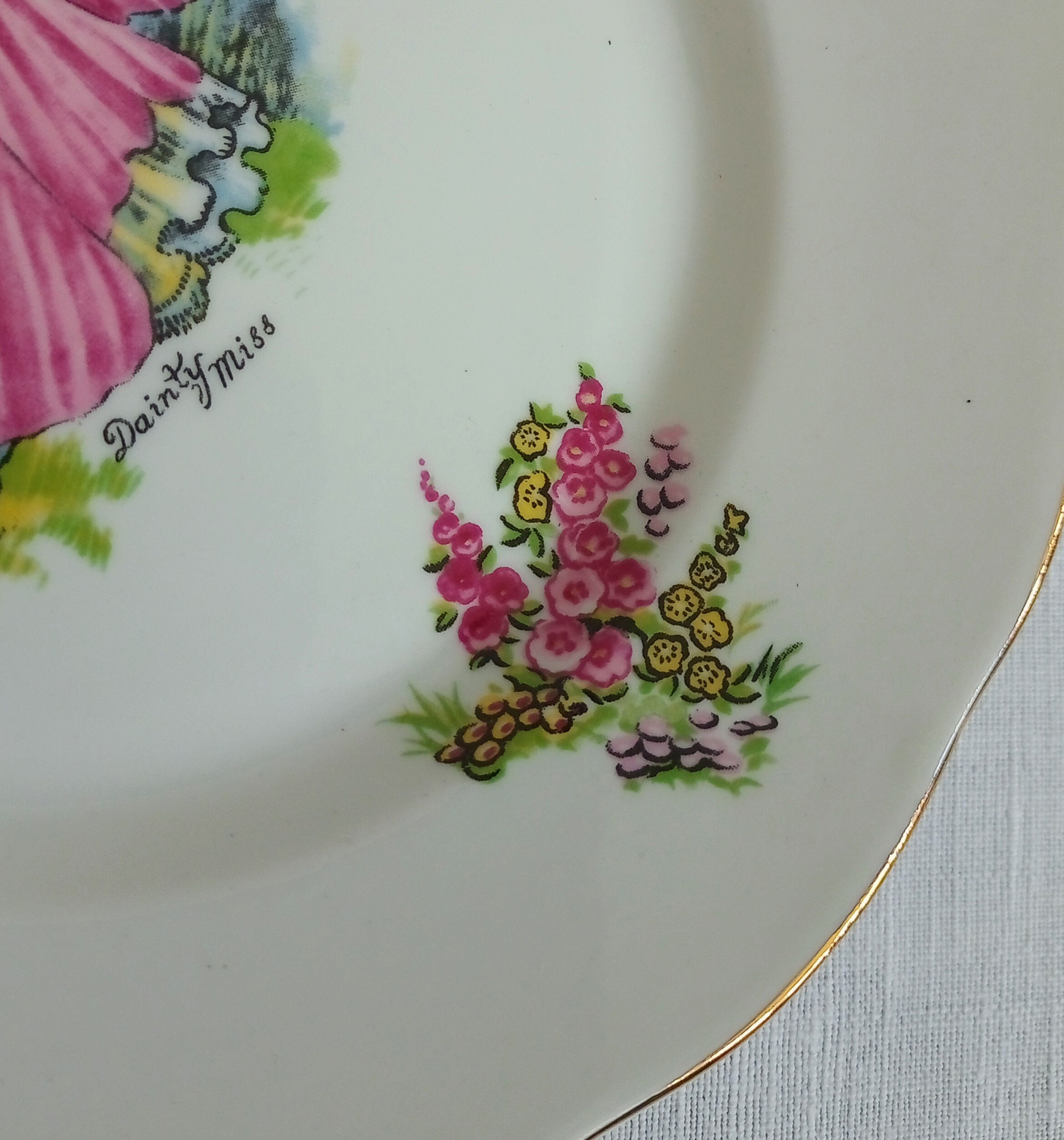 Vintage Set of Six Imperial Bone China 22kt Gold 'dainty Miss' Pattern